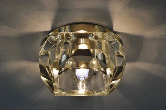 Фото Точечный встраиваемый светильник Arte Lamp BRILLIANTS A8046PL-1CC