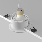 Фото 3 Встраиваемый светильник Technical DL027-GU10-W